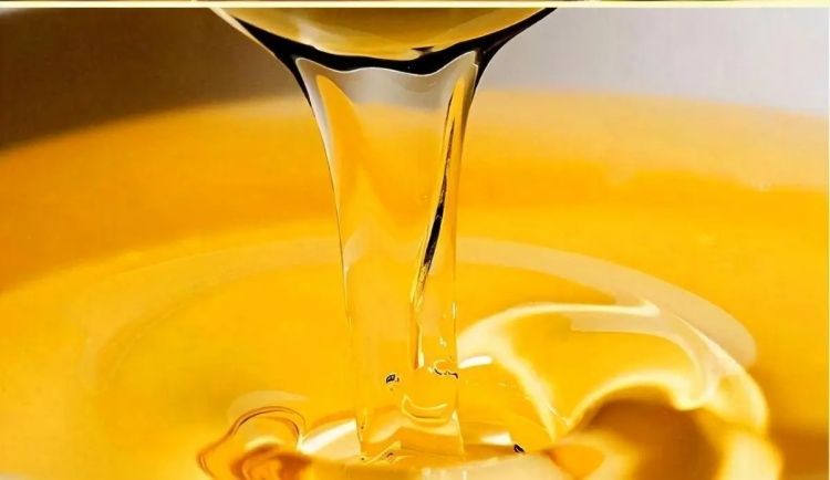 食用油的質(zhì)量問(wèn)題成為備受關(guān)注的焦點(diǎn)